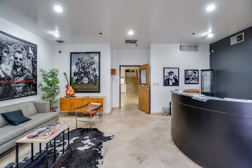 More Photos Of 10941 La Tuna Cyn, Sun Valley Warehouse For Sale