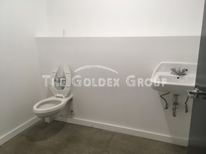 More Photos Of 53 Bridge St, Brooklyn Loft Creative Space For Lease