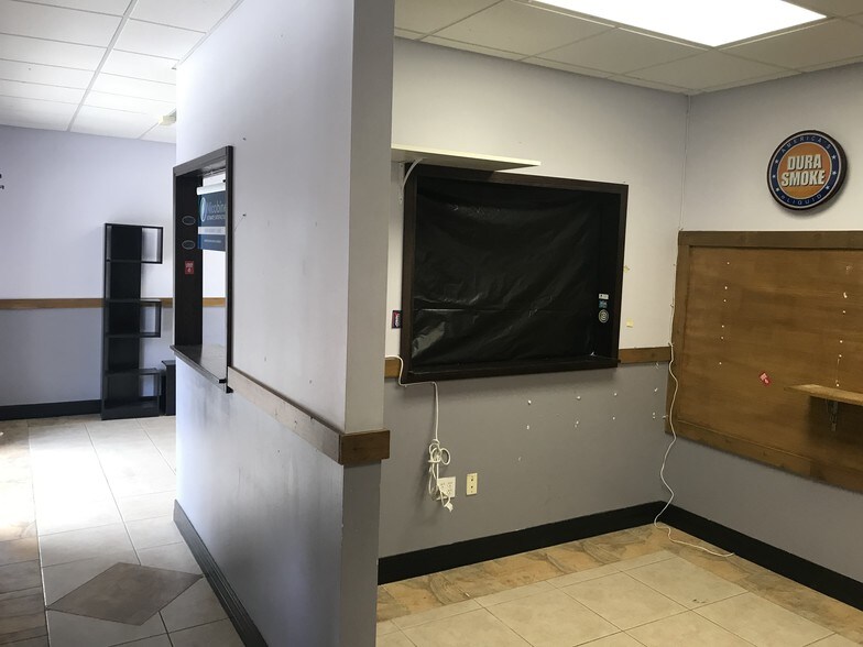 More Photos Of 4400 S Hopkins Ave, Titusville Showroom For Sale