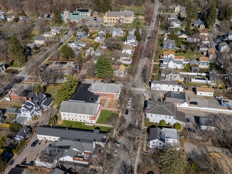 More Photos Of 3301 Franklin Ave, Millbrook General Retail For Sale