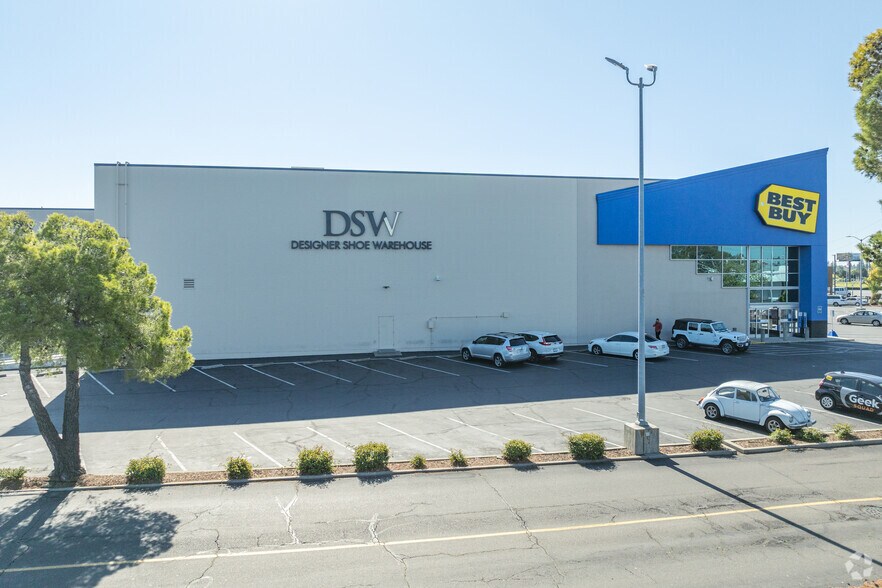 More Photos Of 1901 Arden Way, Sacramento Unknown For Lease