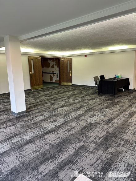 More Photos Of 4799 Lander Rd, Chagrin Falls Religious Facility For Sale