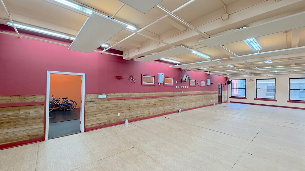 More Photos Of 115-117 W 27th St, New York Office For Lease