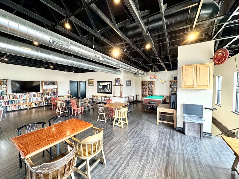 More Photos Of 201 E Custer St, Laramie Restaurant For Sale