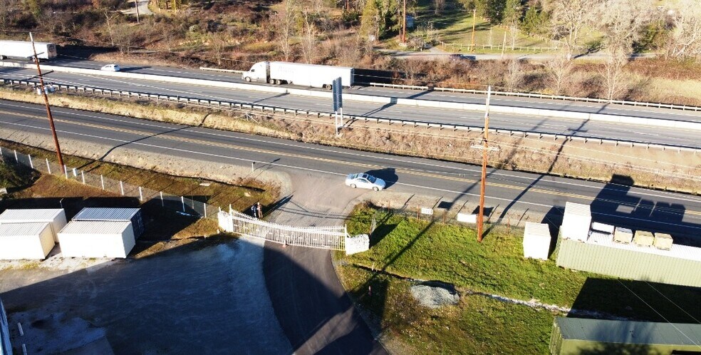 More Photos Of 2660 NW Vine St, Grants Pass Manufacturing For Sale