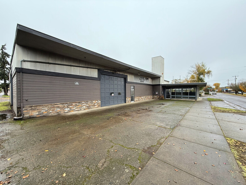 Primary Photo Of 1515 13th St SE, Salem Showroom For Sale