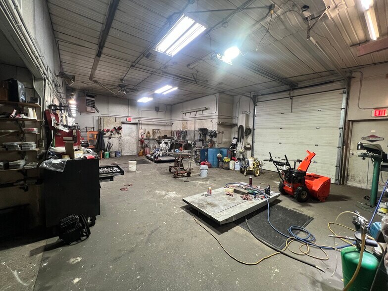 More Photos Of 4916 Verona Rd, Madison Auto Repair For Sale