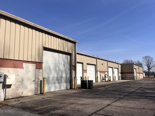 More Photos Of 205 Woodcreek Dr, Michigan City Warehouse For Sale