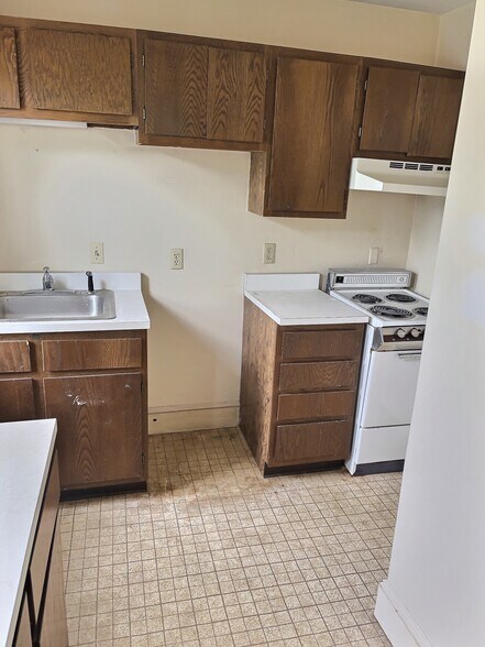 More Photos Of 83 Meadow St, Naugatuck Manufactured Housing Mobile Home Park For Sale