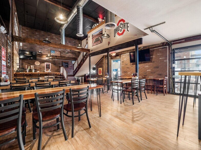 More Photos Of 7360-7362 E Main St, Reynoldsburg Storefront Retail Office For Sale