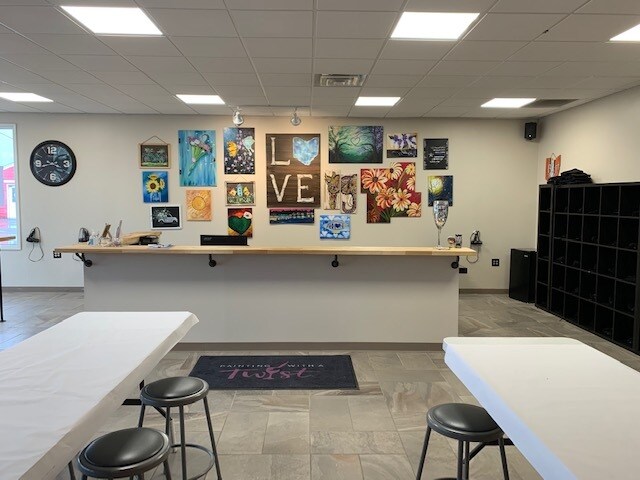 More Photos Of 4400 Portage St NW, North Canton Flex For Lease