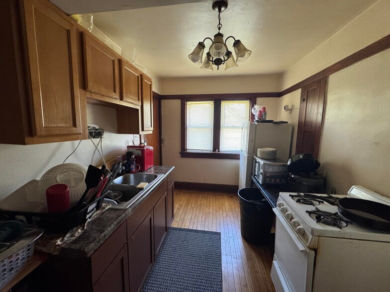 More Photos Of 2767 N Holton St, Milwaukee Apartments For Sale
