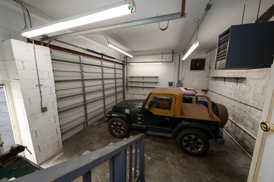 More Photos Of 5547 1st Ave N, Birmingham Freestanding For Sale