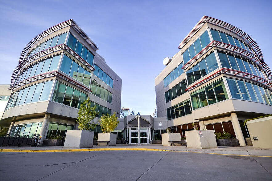 Primary Photo Of 2000 Veteran's Pl NW, Calgary Medical For Lease