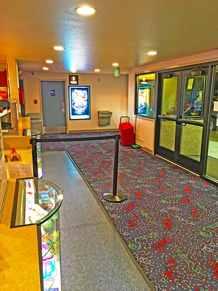 More Photos Of 1311 Adams Ave, La Grande Sports And Entertainment For Sale