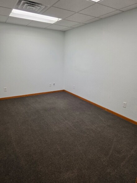 More Photos Of 1130 Sextonville Rd, Richland Center Medical For Lease