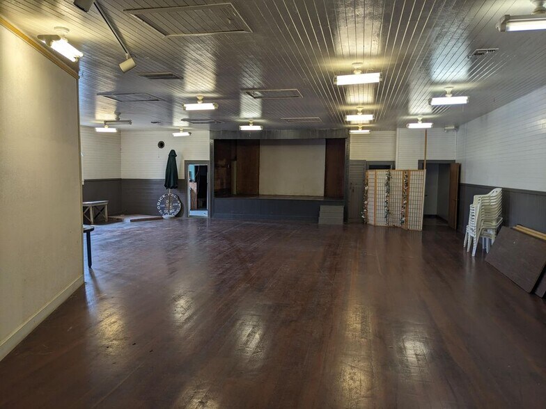 More Photos Of 121452 State Hwy 101, Orick Office For Sale