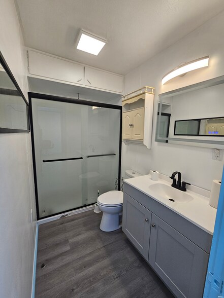More Photos Of 406 W Church St, Carlsbad Freestanding For Lease