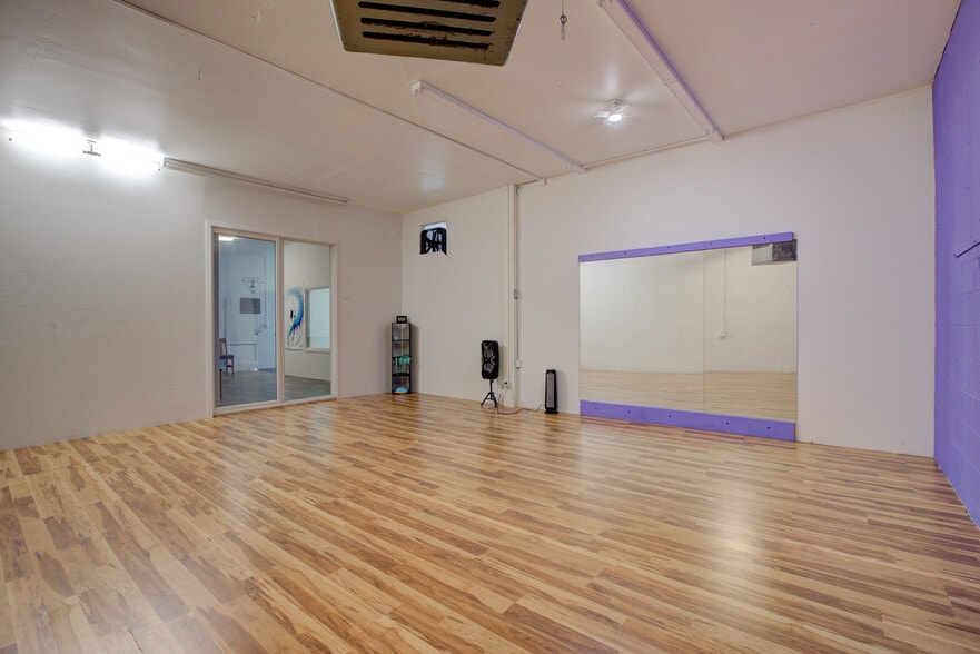 More Photos Of 1560 SE Stephens St, Roseburg Freestanding For Sale