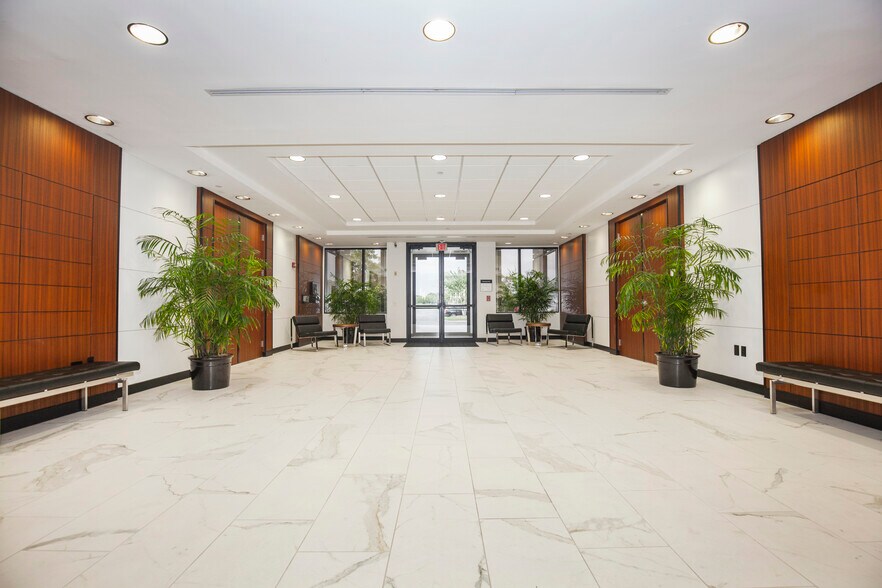 More Photos Of 3210 Lake Emma Rd, Lake Mary Office For Sale