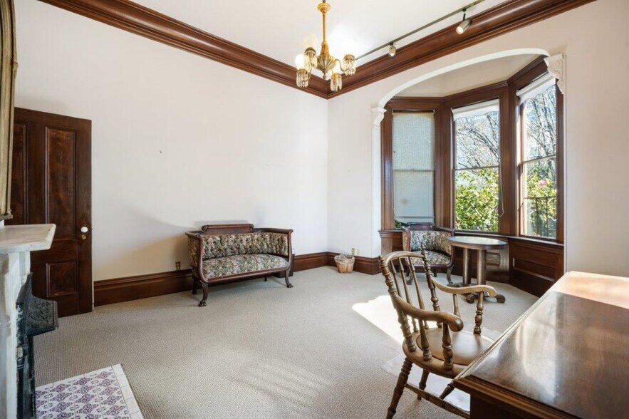 More Photos Of 653 11th St, Oakland Loft Creative Space For Sale