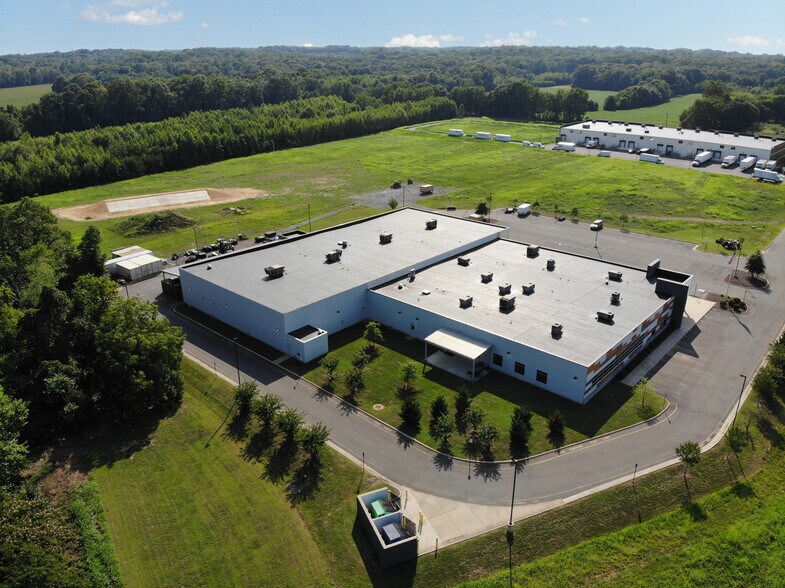 More Photos Of 510 Lansdowne Rd, Fredericksburg Industrial For Sale