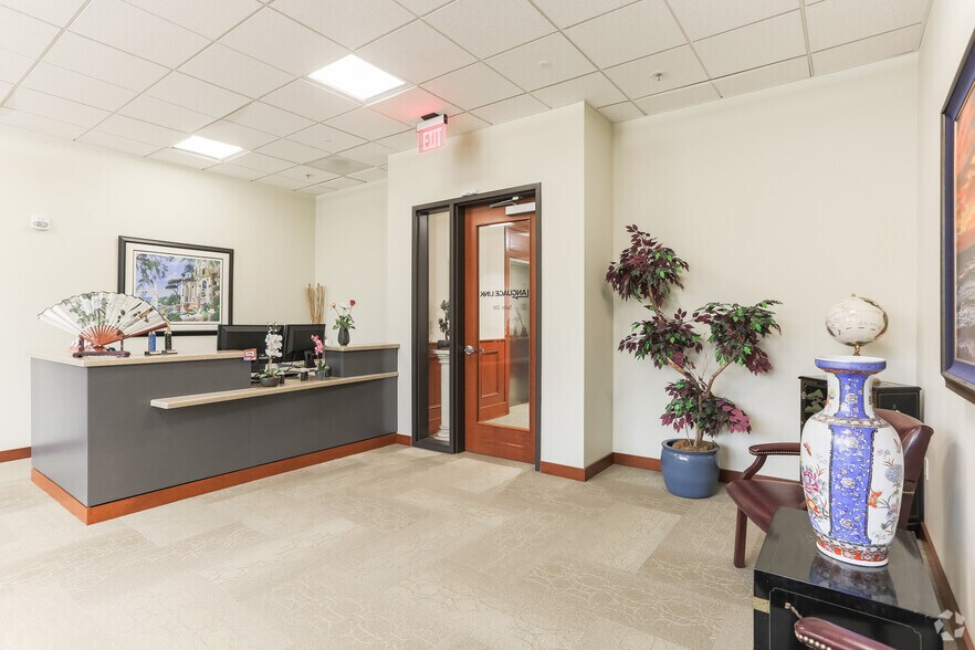 More Photos Of 701 NE 136th Ave, Vancouver Office For Lease