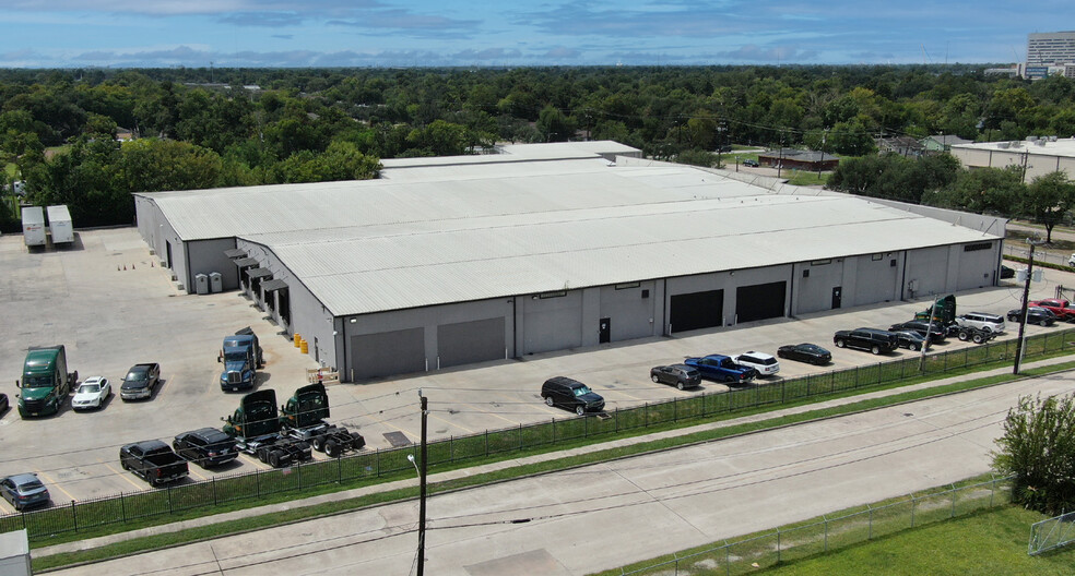 More Photos Of 6410 Cavalcade St, Houston Manufacturing For Sale