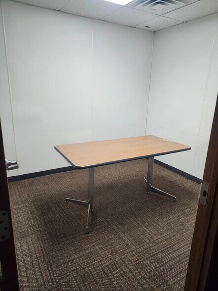 More Photos Of 826 Franklin Rd, Mercer Medical For Lease