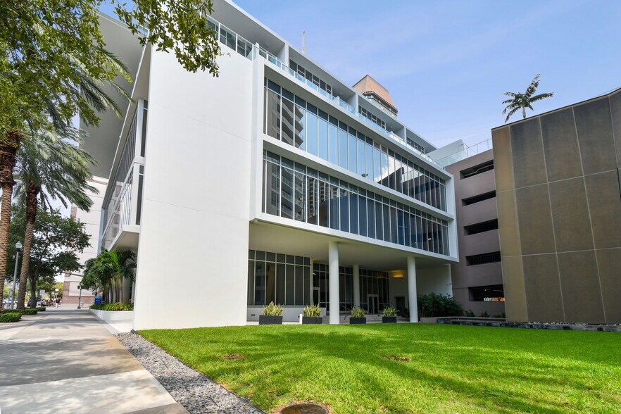 More Photos Of 175 1st St S, Saint Petersburg Medical For Lease