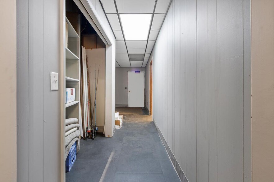 More Photos Of 223 Fearing Blvd, Toledo Freestanding For Lease