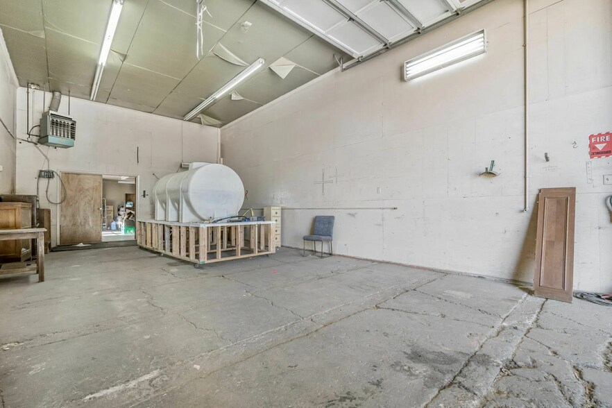 More Photos Of 904 S Grant St, Amarillo Distribution For Lease