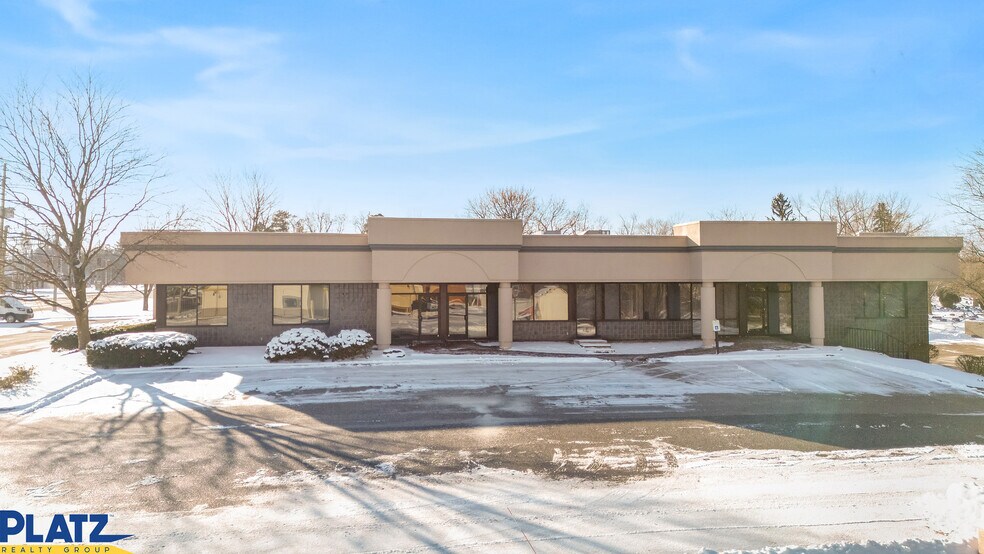 More Photos Of 3530 Belmont Ave, Youngstown Loft Creative Space For Lease