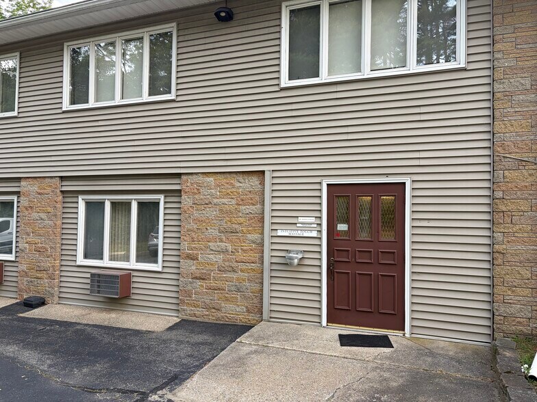 More Photos Of 688 Frenchtown Rd, East Greenwich Office For Sale
