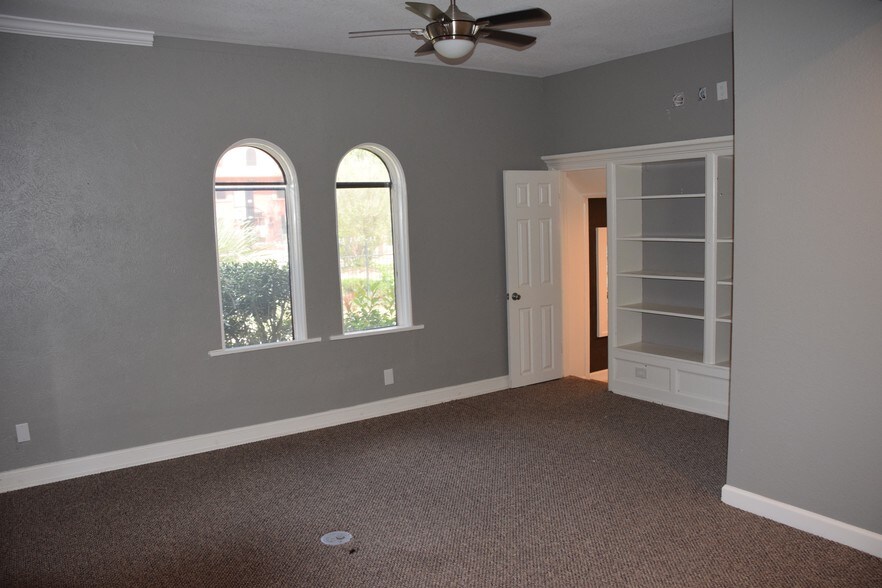 More Photos Of 2424 Southmore Blvd, Houston Medical For Lease