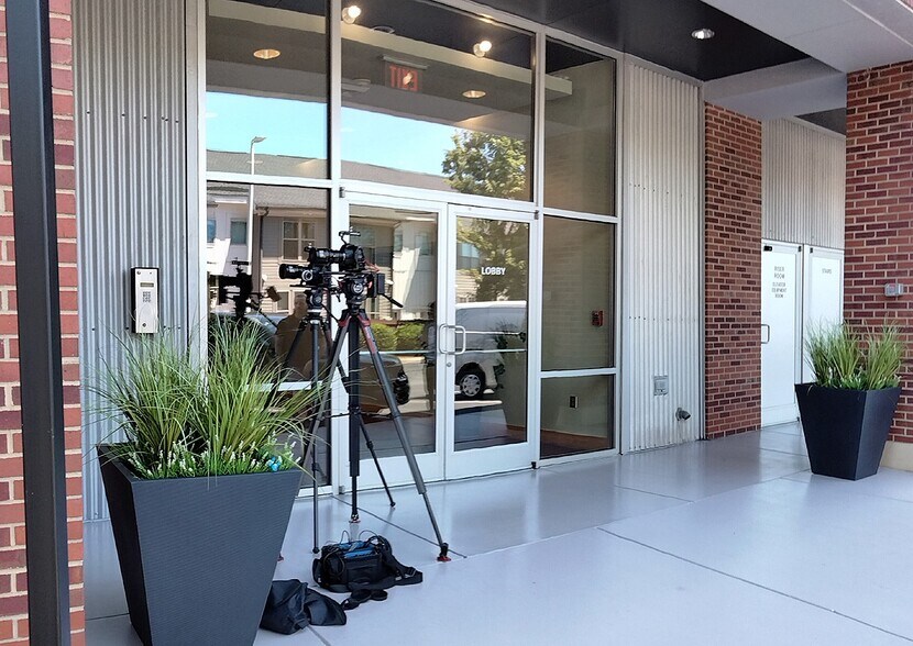 More Photos Of 214 W Tremont Ave, Charlotte Office For Lease