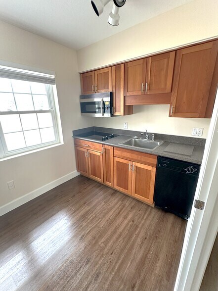 More Photos Of 202 4th Ave, Indialantic Office Residential For Lease