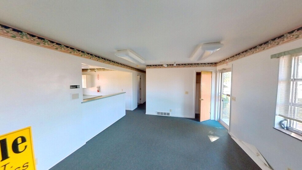 More Photos Of 10758 Harrison Ave, Harrison Restaurant For Sale