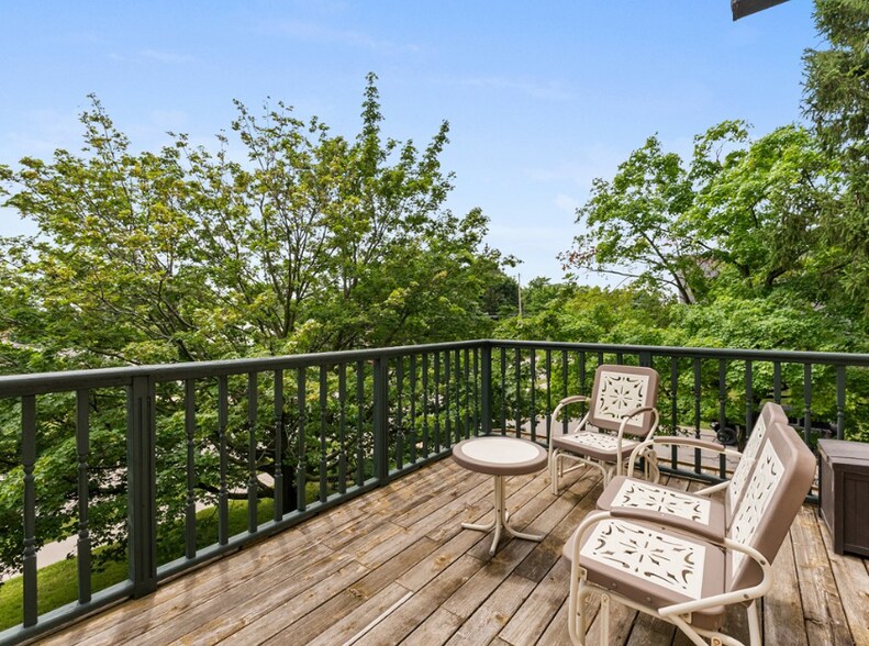 More Photos Of 908 Michigan St, Sturgeon Bay Hospitality For Sale