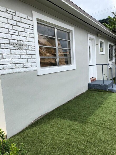 More Photos Of 7630 Byron Ave, Miami Beach Apartments For Sale