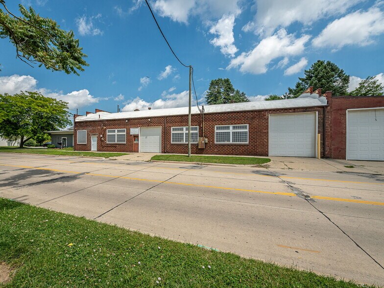 More Photos Of 111 Jones Ave, Monroe Warehouse For Lease
