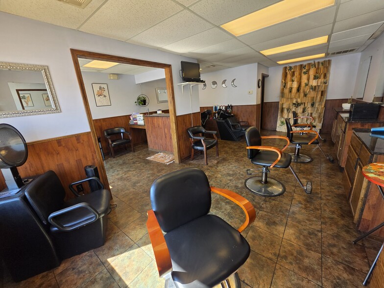 More Photos Of 220 Madison st, Webb City Industrial For Sale