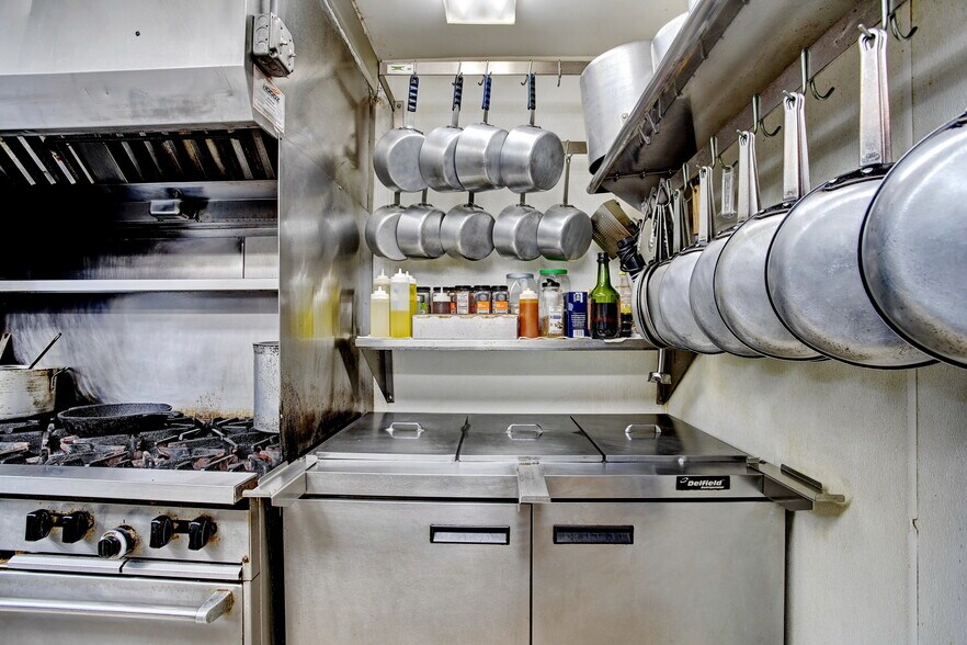 More Photos Of 2633 Holden Beach Rd SW, Holden Beach Restaurant For Sale