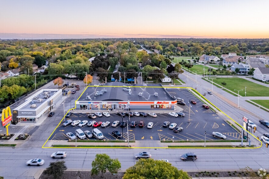 More Photos Of 5821-5835 W Silver Spring Dr, Milwaukee Unknown For Lease