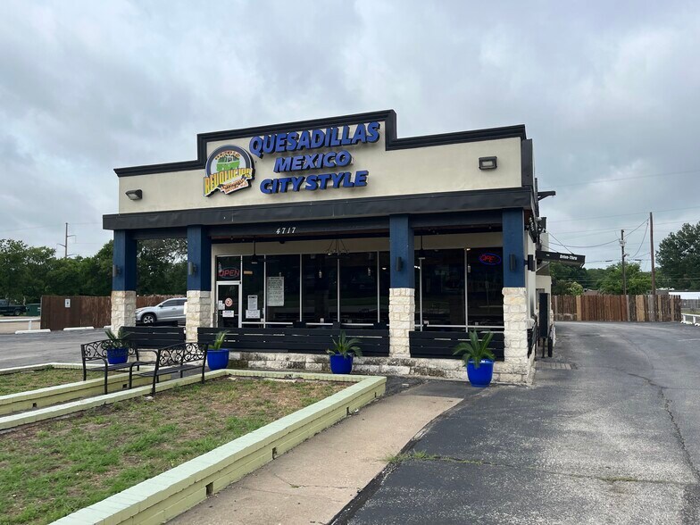 Primary Photo Of 4717 Gus Thomasson Rd, Mesquite Restaurant For Sale