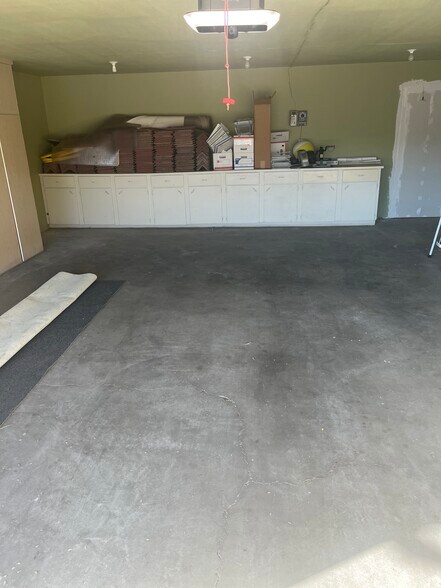 More Photos Of 6236 Laredo St, Las Vegas Office For Sale