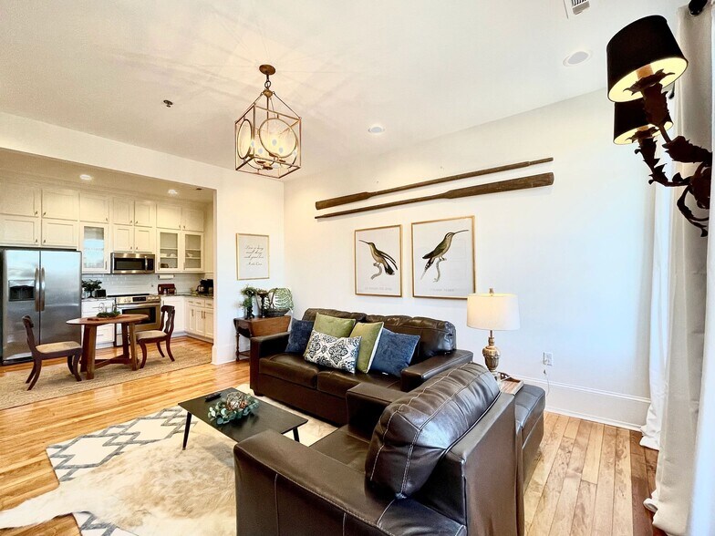 More Photos Of 114 N Walnut St, Seneca Storefront Retail Residential For Sale