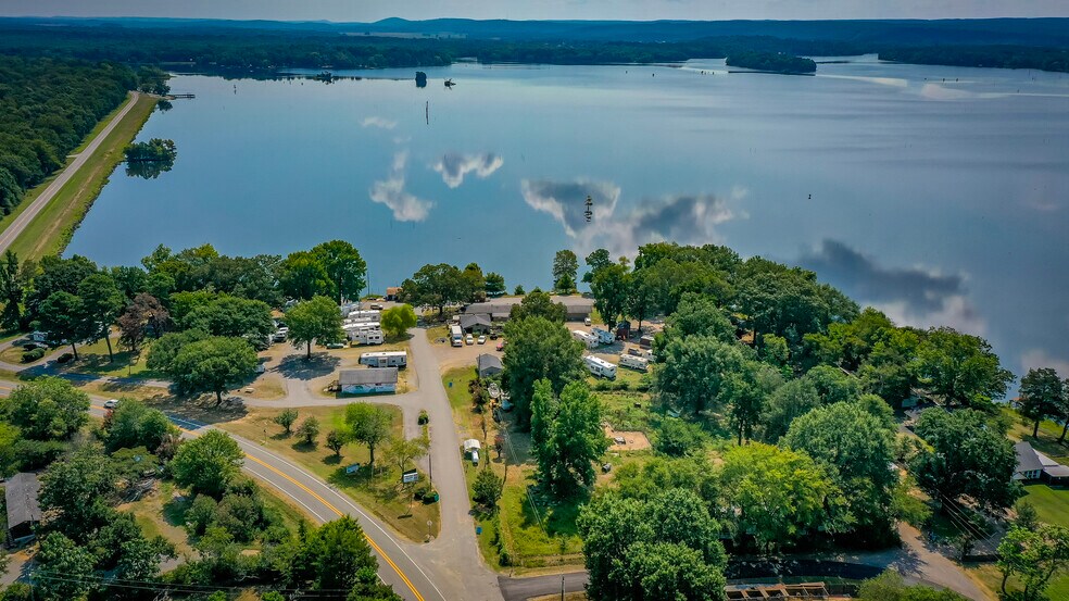 More Photos Of 18 Coffee Creek Lndg, Perryville Hotel For Sale