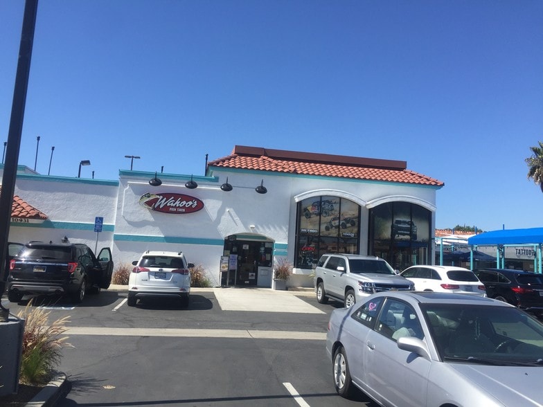 More Photos Of 10885-10909 Los Alamitos Blvd, Los Alamitos Storefront For Lease