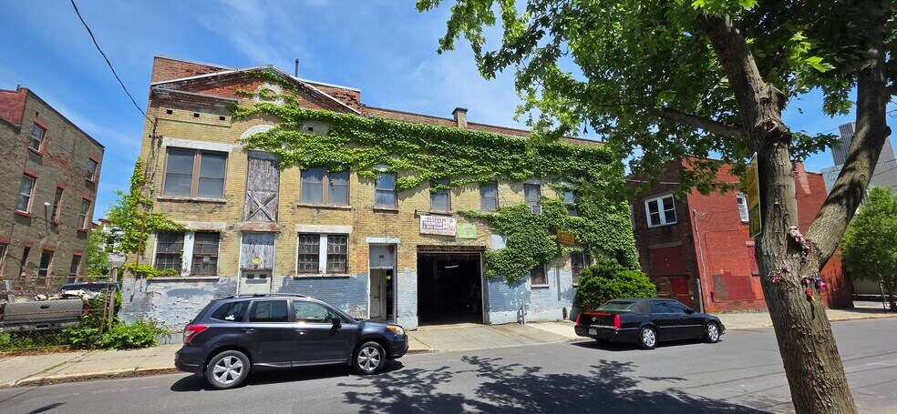 Primary Photo Of 380 Madison Ave, Albany Storefront Retail Residential For Sale
